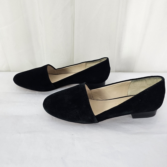 Bettye Muller Black Suede Flats Size 7.5 - Picture 4 of 10